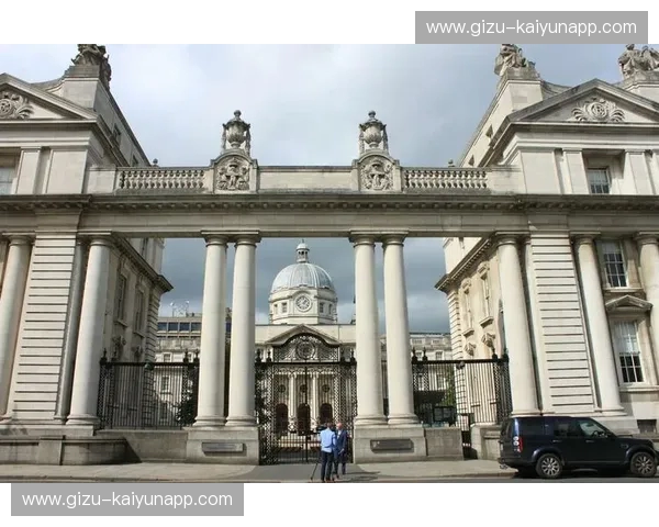 翡翠之魂与琥珀之心的碰撞:爱尔兰vs波兰,一场抵达灵魂深处的欧洲博弈 翡翠之魂与琥珀之心的碰撞:爱尔兰vs波兰,一场抵达灵魂深处的欧洲博弈